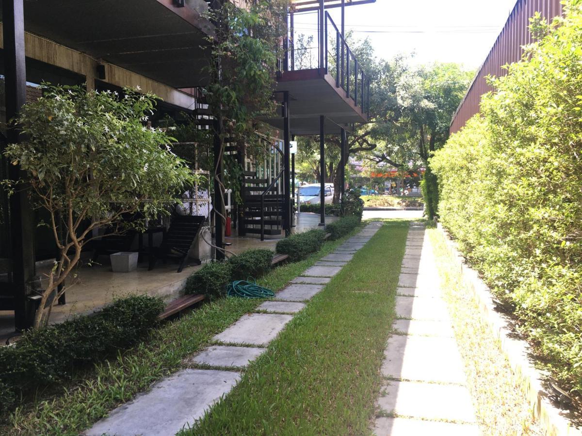 Bed Stop Hotel Chiangmai 清邁 外观 照片