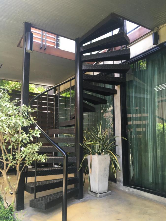 Bed Stop Hotel Chiangmai 清邁 外观 照片